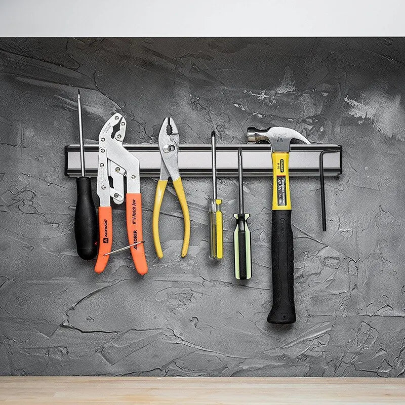 Magnetic Knife Strip – Wall-Mounted Steel Knife Holder & Utensil Rack